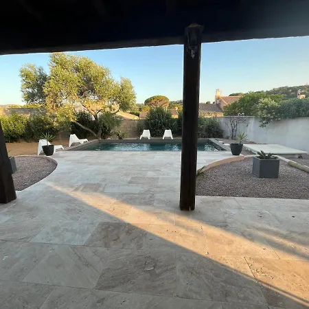 Holiday home Jolie Maison De Avec Piscine *