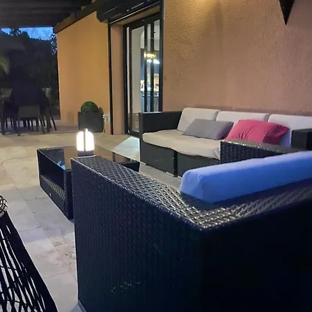 Jolie Maison De Avec Piscine Holiday home