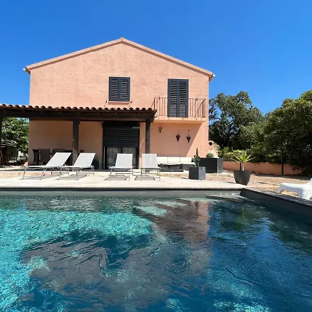 Jolie Maison De Avec Piscine